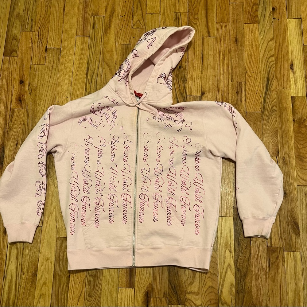 Supreme Rhinestone Zip Up
Hooded Sweatshirt 22’